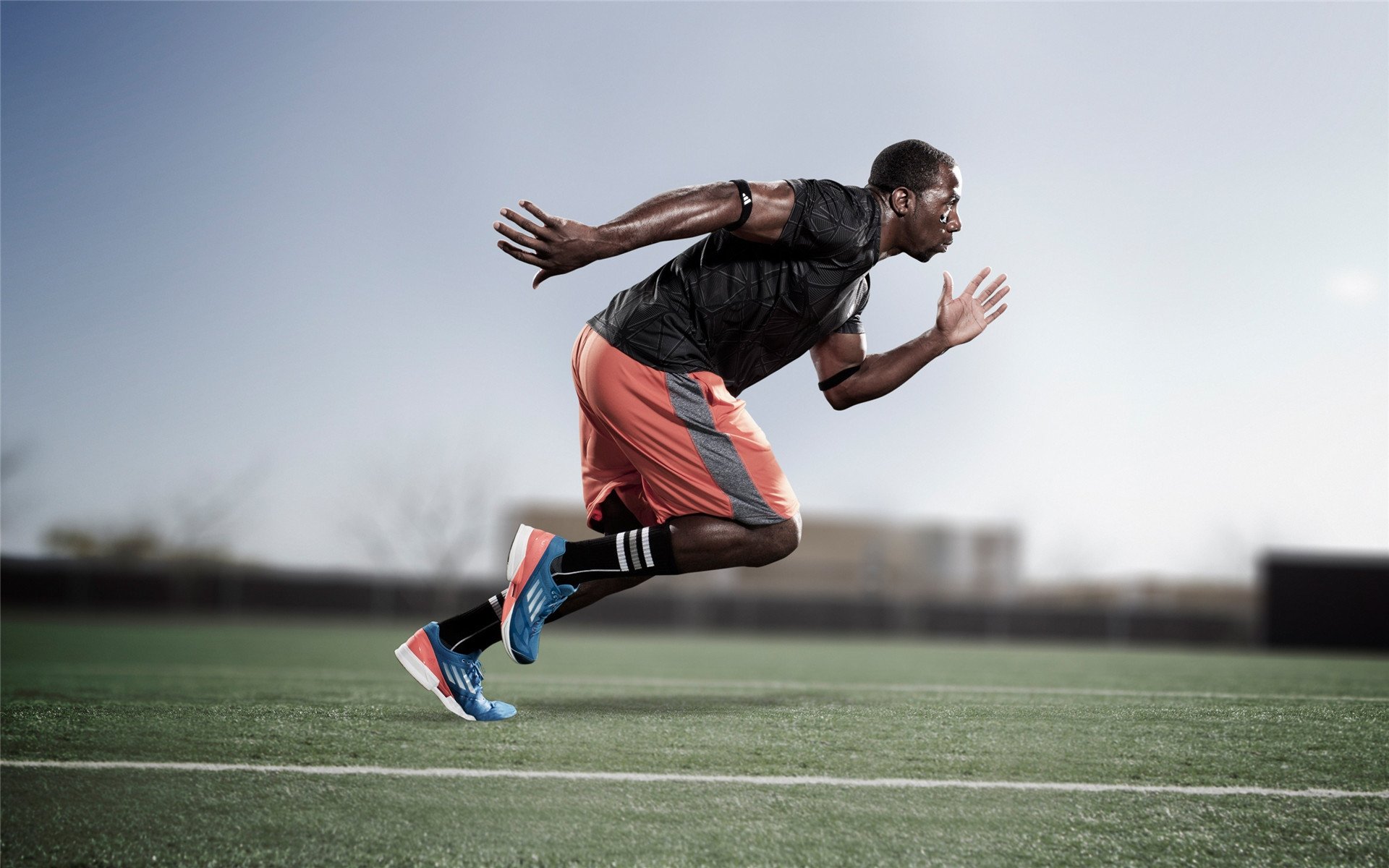 中国男篮加强身体对抗 提高比赛强度，中国男篮体能不够